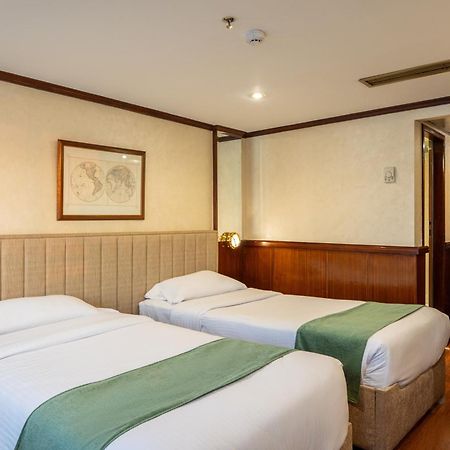Отель Magic I Nile Cruise Deluxe Boat The Scheduled Departure Is On Saturday For A 7-Day Nile Cruise Луксор Экстерьер фото