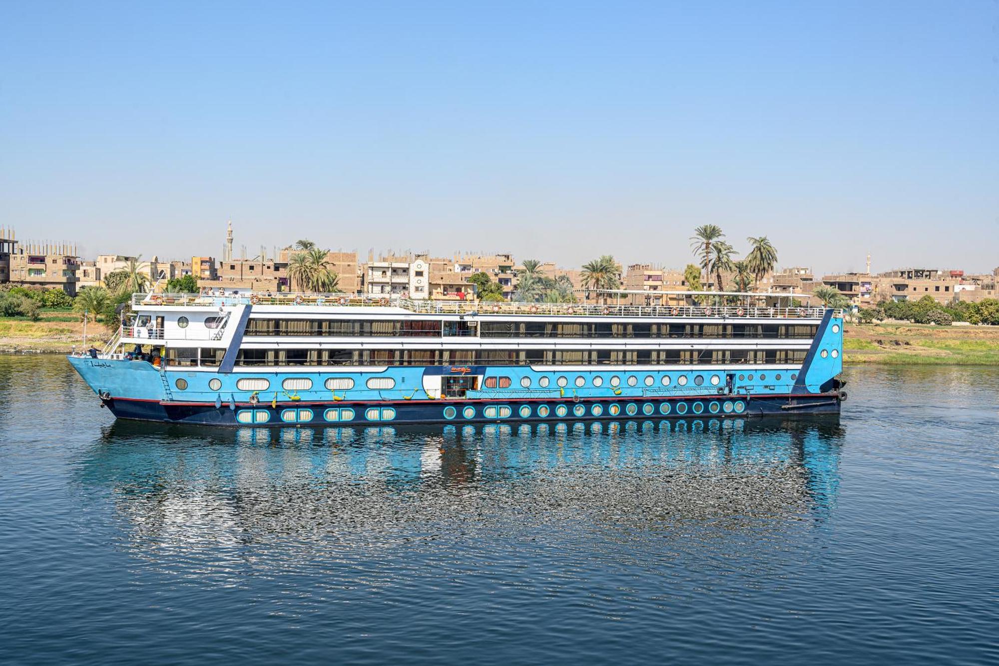 Отель Magic I Nile Cruise Deluxe Boat The Scheduled Departure Is On Saturday For A 7-Day Nile Cruise Луксор Экстерьер фото
